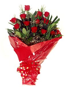 12 adet kirmizi gül buketi  Şırnak online çiçek gönderme sipariş 
