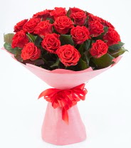 12 adet kırmızı gül buketi  Şırnak internetten çiçek siparişi 