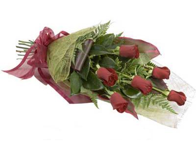 ucuz çiçek siparisi 6 adet kirmizi gül buket  Şırnak internetten çiçek siparişi 