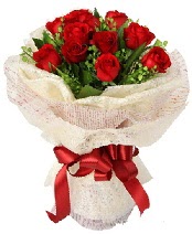 12 adet kırmızı gül buketi  Şırnak çiçek servisi , çiçekçi adresleri 