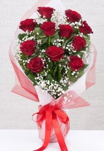 11 kırmızı gülden buket çiçeği  Şırnak çiçek online çiçek siparişi 